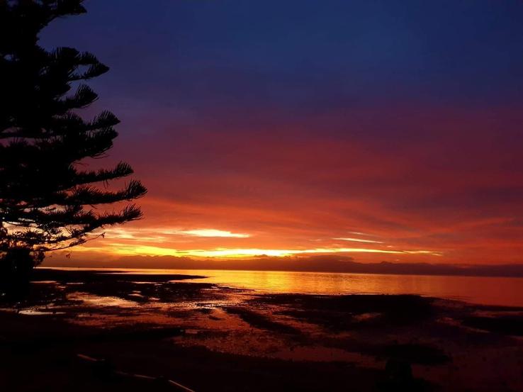 Red sky, Kaiaua